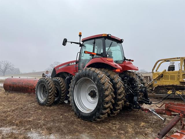 Image of Case IH Magnum 235 equipment image 4