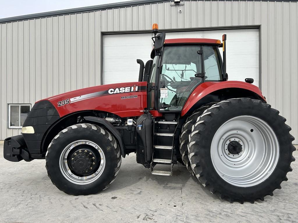 Image of Case IH Magnum 235 Primary image