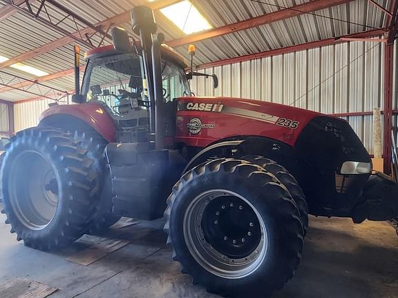 Image of Case IH Magnum 235 equipment image 2