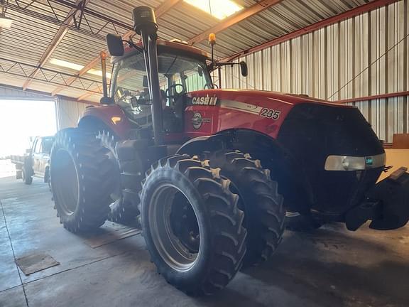 Image of Case IH Magnum 235 equipment image 1