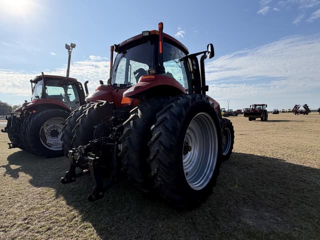 Image of Case IH Magnum 235 equipment image 2