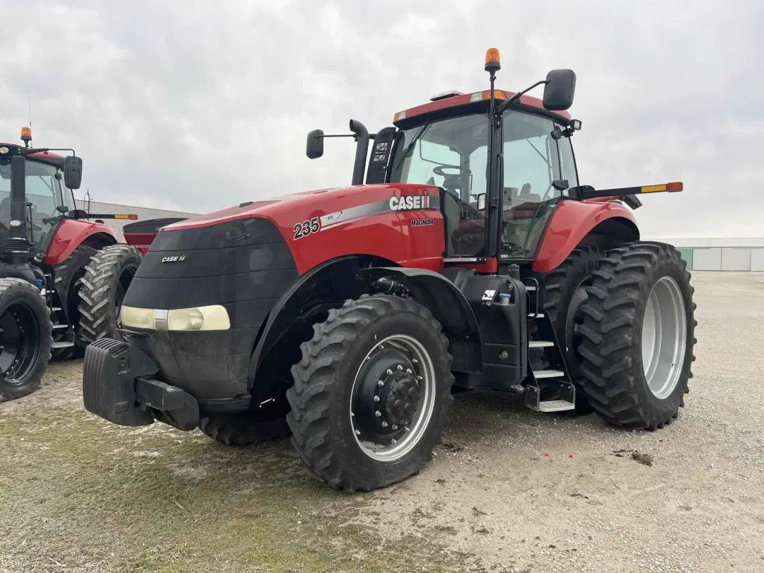 Image of Case IH Magnum 235 Primary image