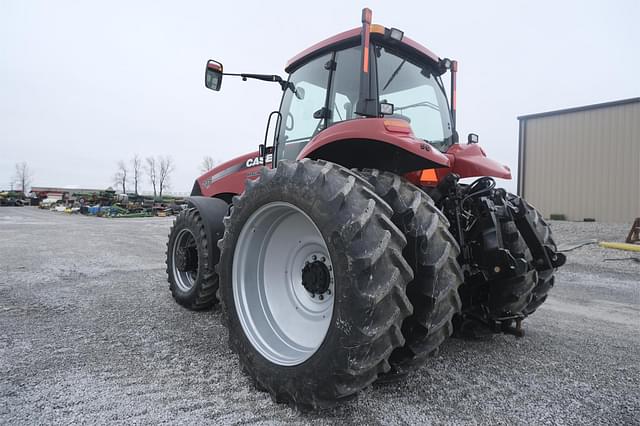 Image of Case IH Magnum 235 equipment image 4