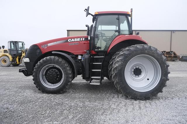 Image of Case IH Magnum 235 CVT equipment image 2