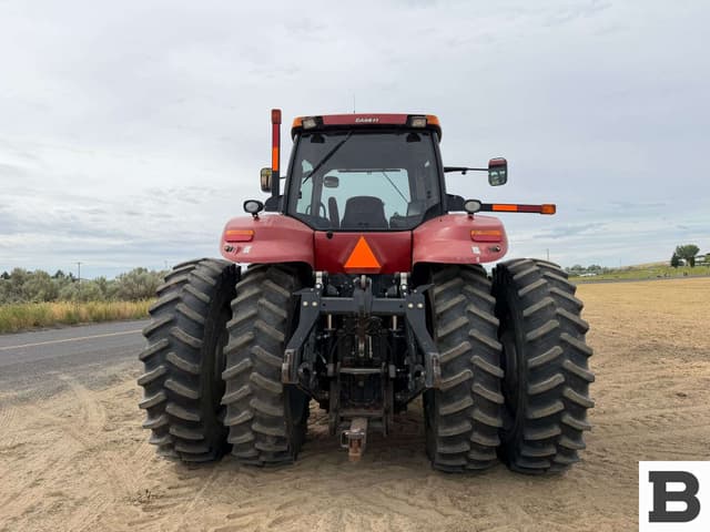 Image of Case IH Magnum 235 equipment image 3