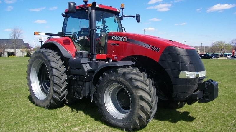 Image of Case IH Magnum 235 Primary image
