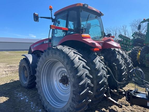 Image of Case IH Magnum 260 equipment image 4
