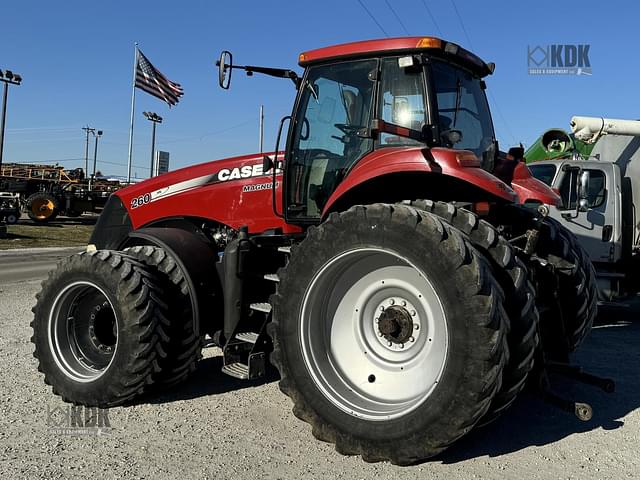 Image of Case IH Magnum 260 equipment image 3