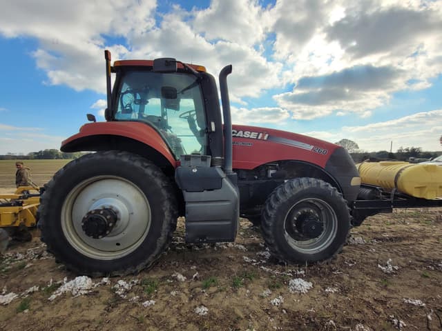 Image of Case IH Magnum 260 equipment image 1