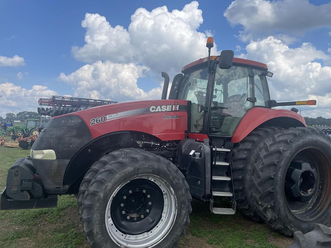 Image of Case IH Magnum 260 Image 1