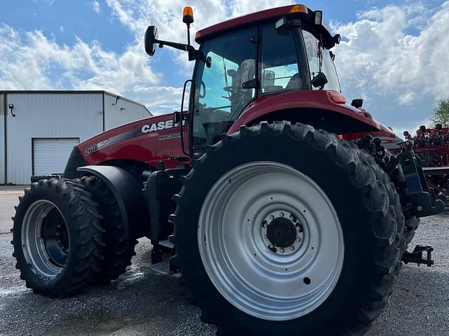 Image of Case IH Magnum 260 equipment image 4