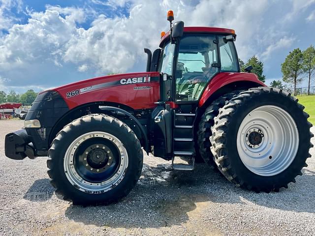 Image of Case IH Magnum 260 equipment image 3