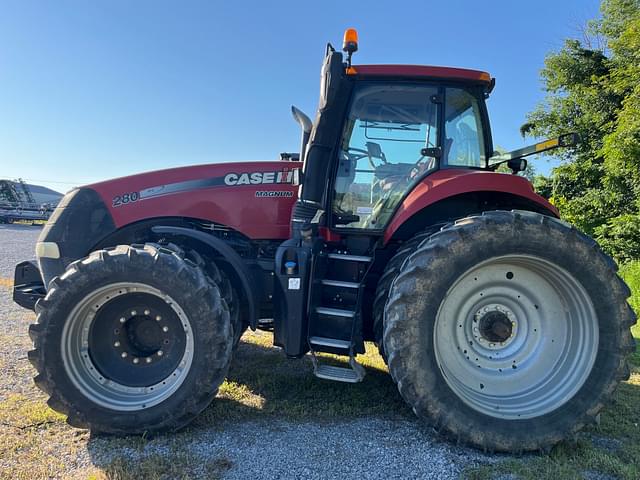 Image of Case IH Magnum 280 equipment image 4