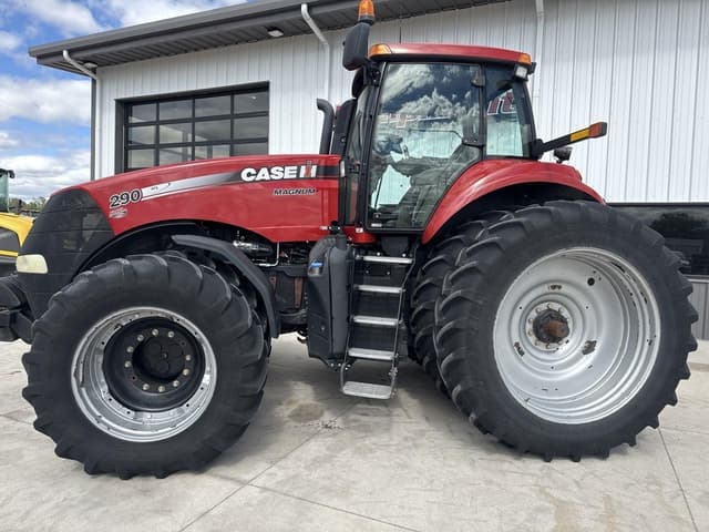 Image of Case IH Magnum 290 equipment image 2