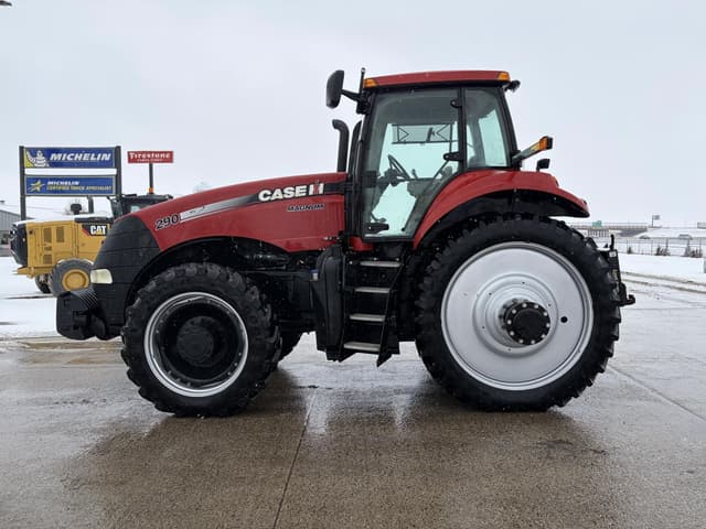 Image of Case IH Magnum 290 equipment image 1