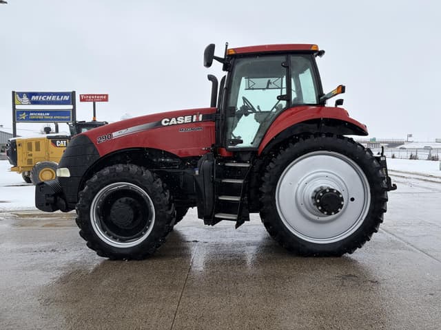 Image of Case IH Magnum 290 equipment image 1