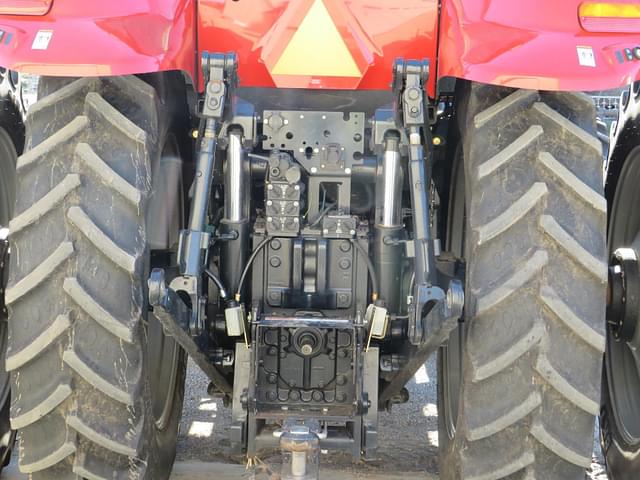 Image of Case IH Magnum 290 equipment image 4