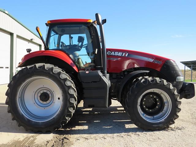 Image of Case IH Magnum 290 equipment image 1