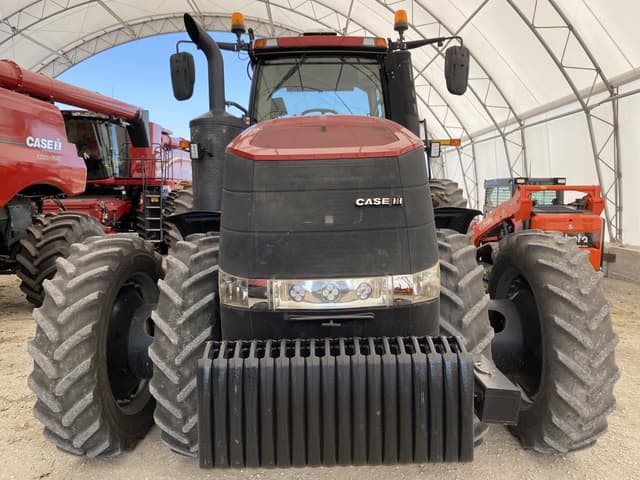 Image of Case IH Magnum 310 equipment image 2