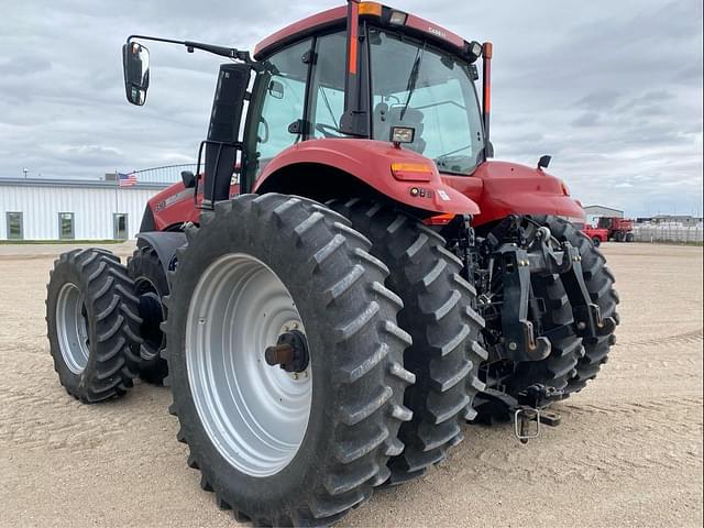 Image of Case IH Magnum 310 equipment image 4