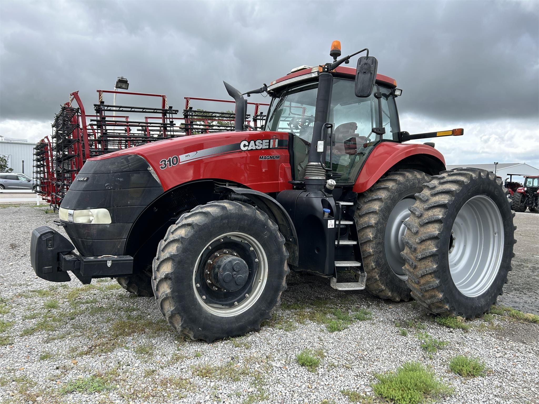 2014 Case IH Magnum 310 Equipment Image0
