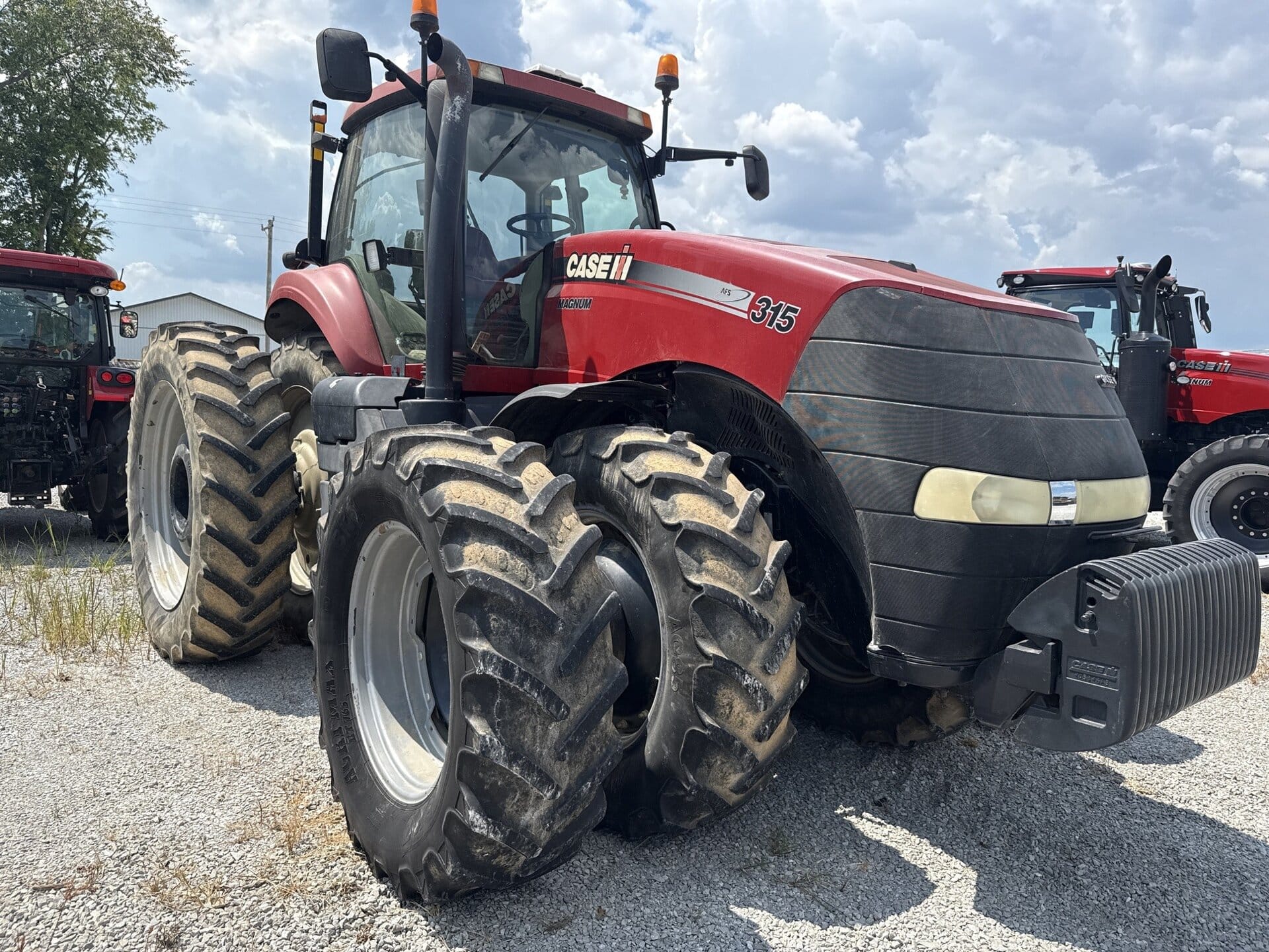 2014 Case IH Magnum 315 Equipment Image0
