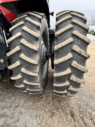 Image of Case IH Magnum 340 equipment image 4