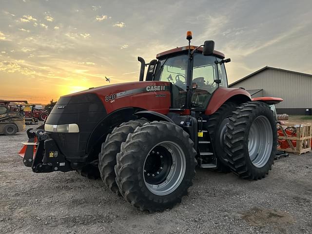 Image of Case IH Magnum 340 equipment image 2