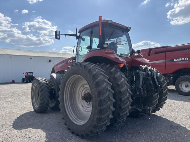 Image of Case IH Magnum 340 equipment image 4