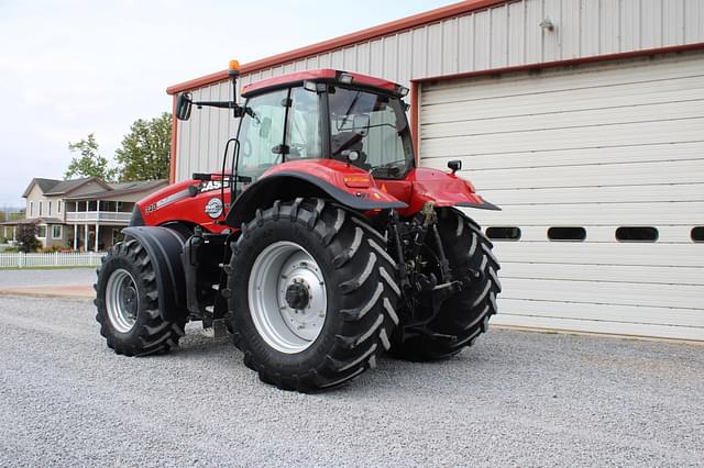 Image of Case IH Magnum 340 equipment image 4