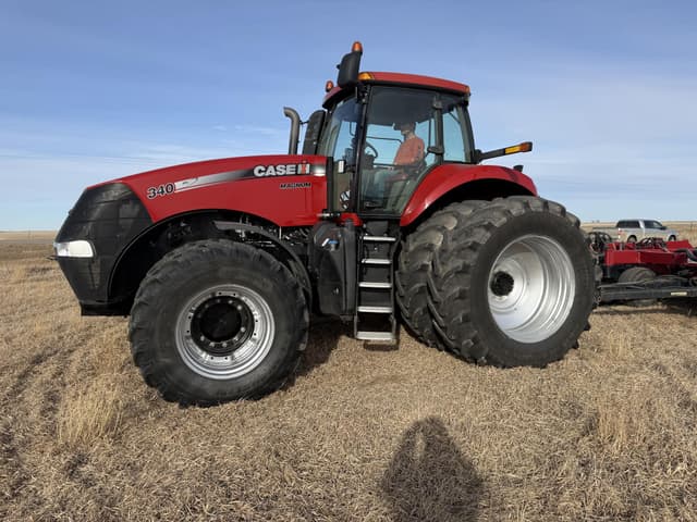 Image of Case IH Magnum 340 equipment image 1