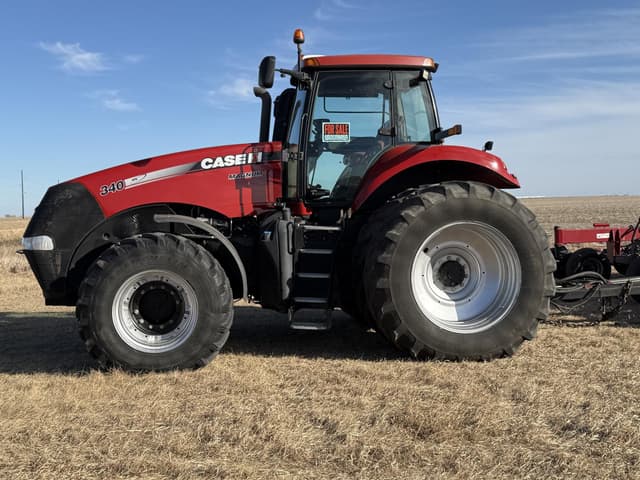Image of Case IH Magnum 340 equipment image 4