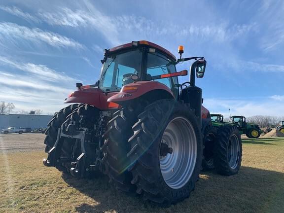 Image of Case IH Magnum 340 equipment image 4