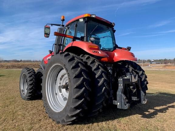 Image of Case IH Magnum 340 equipment image 2