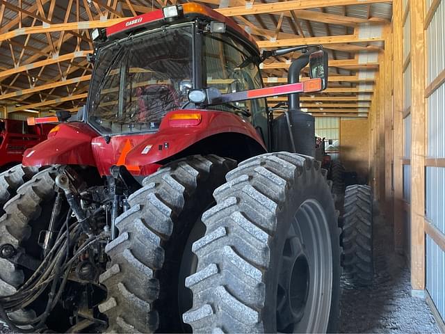 Image of Case IH Magnum 340 equipment image 2