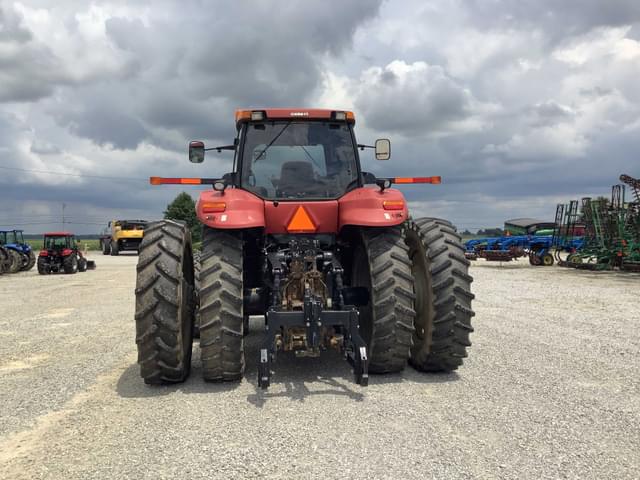 Image of Case IH Magnum 340 equipment image 3