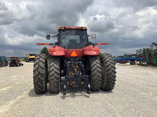 Image of Case IH Magnum 340 equipment image 3
