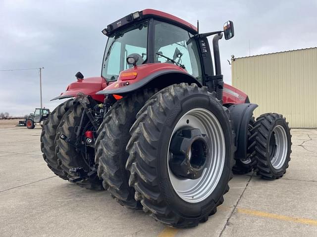 Image of Case IH Magnum 340 equipment image 2