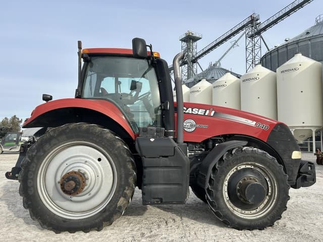 Image of Case IH Magnum 340 equipment image 3