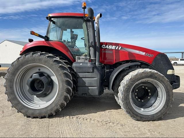 Image of Case IH Magnum 340 equipment image 1