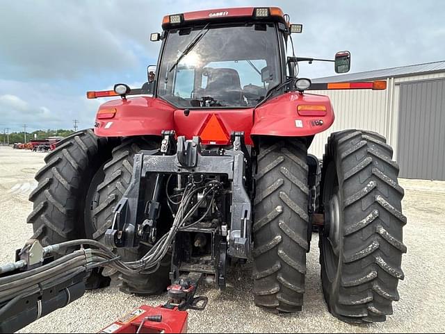 Image of Case IH Magnum 370 equipment image 3