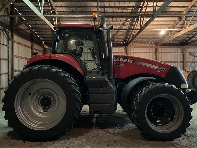 Image of Case IH Magnum 370 equipment image 1