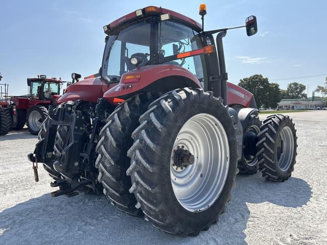 Image of Case IH Magnum 370 equipment image 2