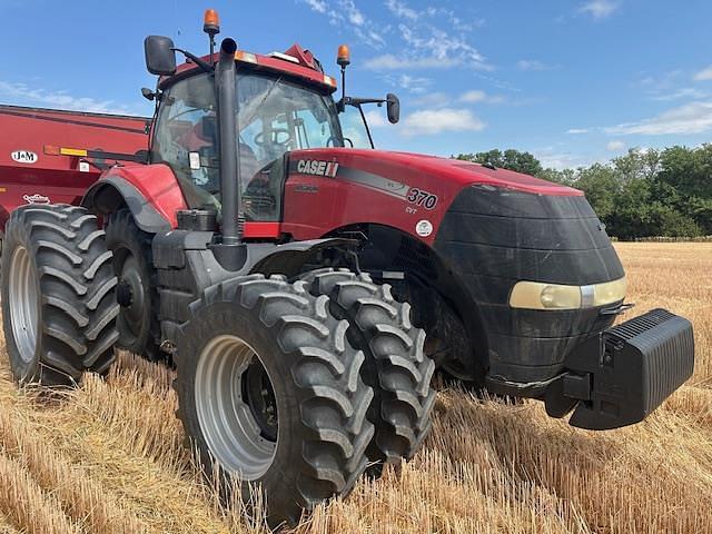 Image of Case IH Magnum 370 equipment image 3