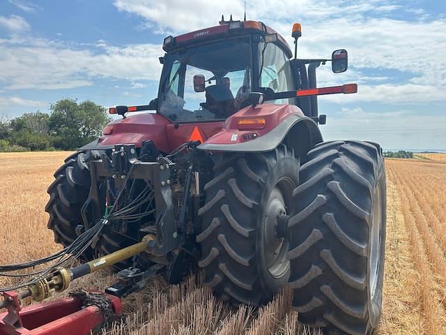 Image of Case IH Magnum 370 equipment image 4