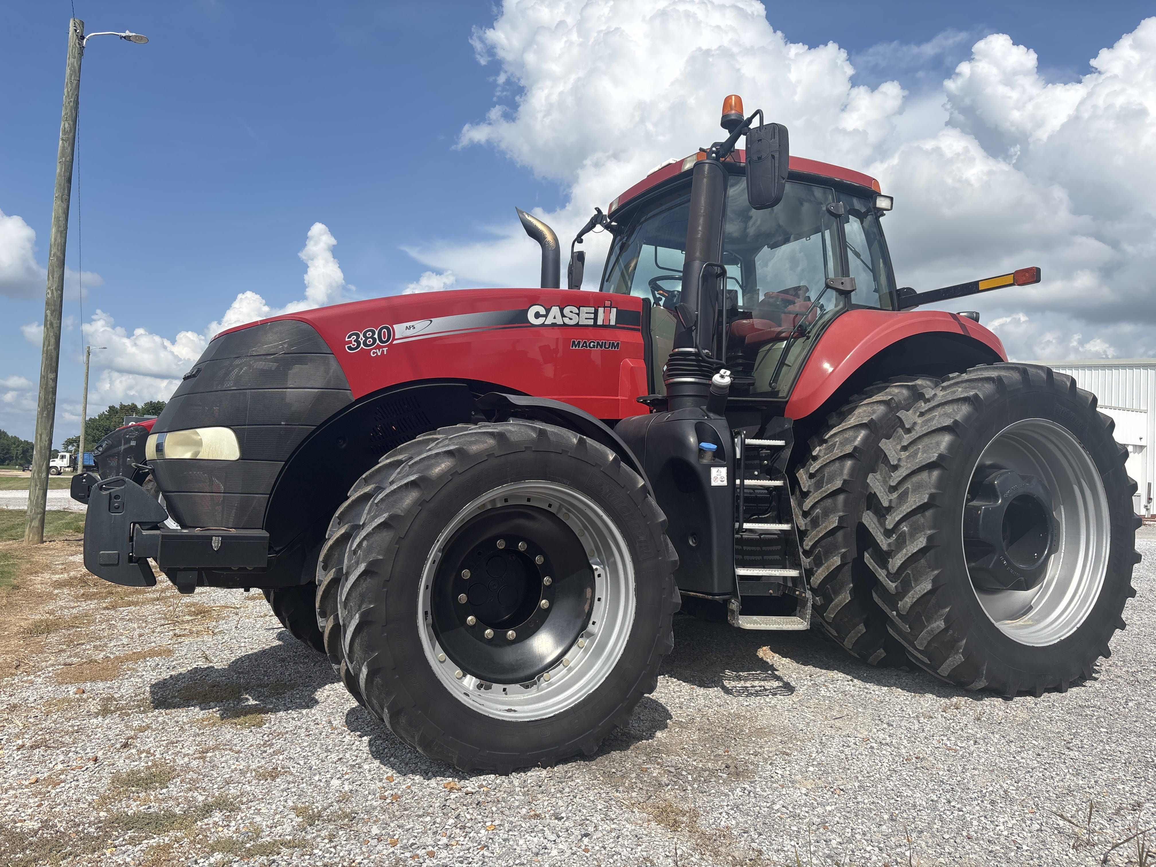 2014 Case IH Magnum 380 Equipment Image0