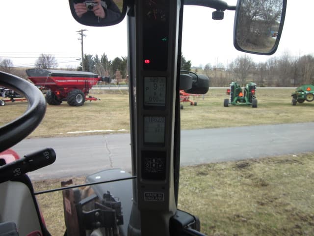 Image of Case IH Maxxum 125 equipment image 4