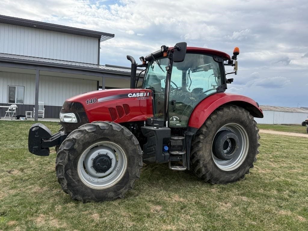 2014 Case IH Maxxum 140 Equipment Image0