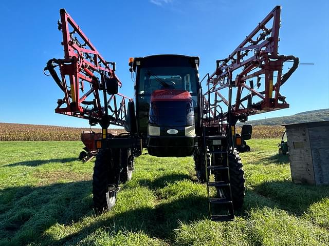 Image of Case IH Patriot 2240 equipment image 2