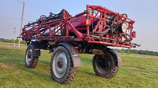 Image of Case IH Patriot 4430 equipment image 2